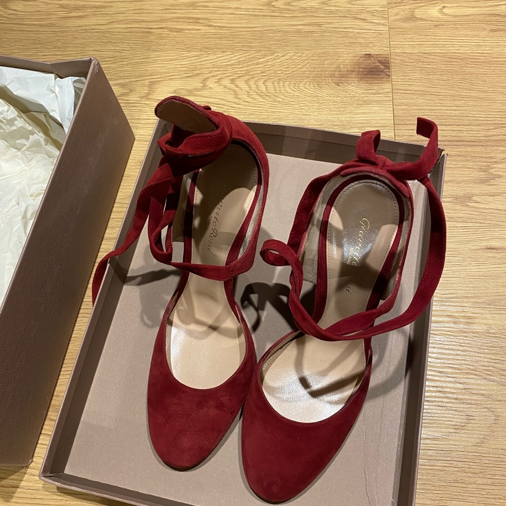 Gianvito Rossi Size 40